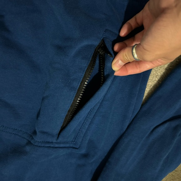 American Eagle Quarterzip - Picture 2 of 4
